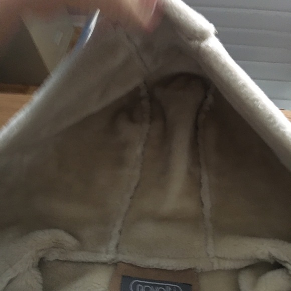 Hooded Winter Coat - Picture 9 of 13